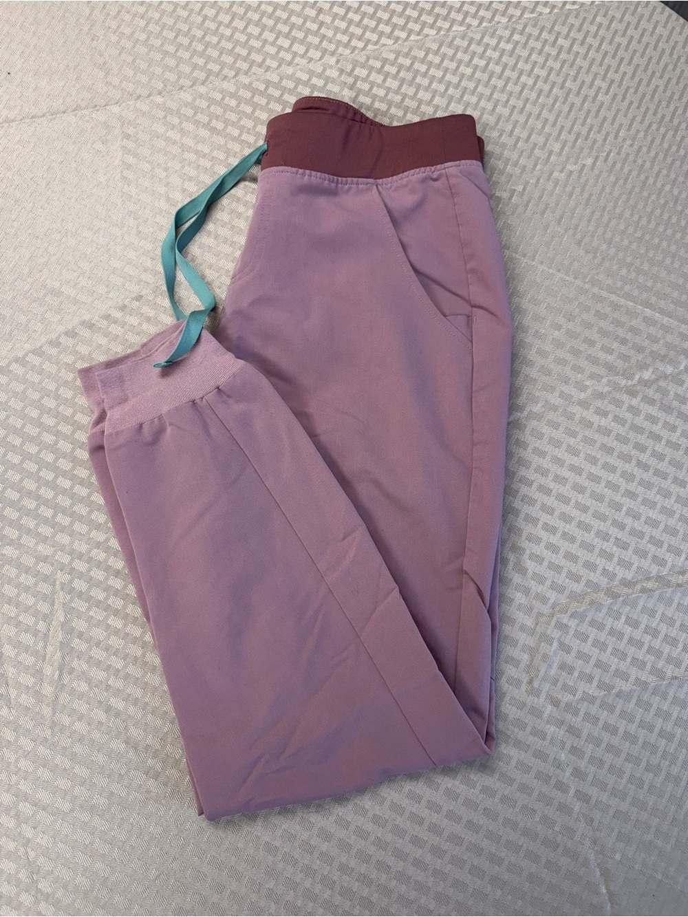 Figs mauve scrub pants